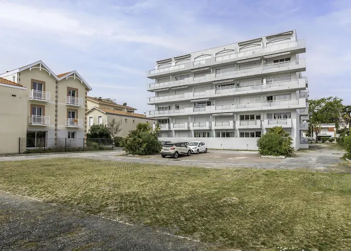 Jetee Des Marins-8 By Interhome * Arcachon